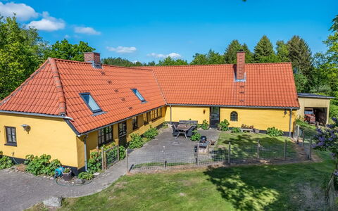 Aika - 1.6Km to the Fjord: Toit, Chalet, Biens, Ferme, Arrière-Cour, Jardin, Pelouse, Cour, Allée