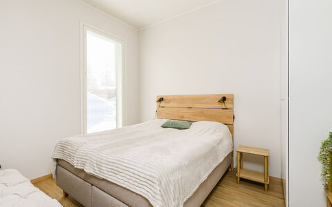 Saariselän Aavahelmi C: Bois, Sol, Chambre, Sol, Lit, Parquet, Design Intérieur, Drap De Lit, Literie, Meubles