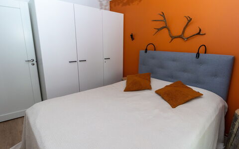 Lomapesä: Meubles, Lit, Literie, Chambre, Design Intérieur, Drap De Lit, Mur, Sol, Bois, Linge
