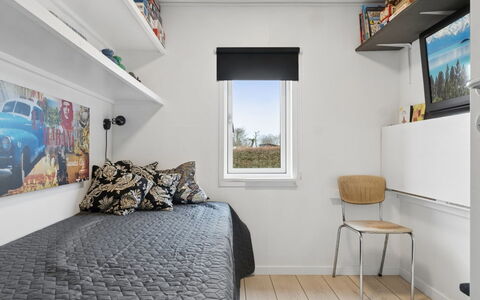 Ally - 1.2Km from the Sea: Mur, Design Intérieur, Bois, Chambre, Lit, Plafond, Sol, Meubles, Sol, Pièce