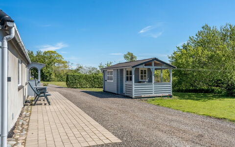 Aslag - 3.5Km from the Sea: Domicile, Chalet, Siding, Batiments Jardin, Cabanon, Ombre, Porche, Cour, Structure En Plein Air