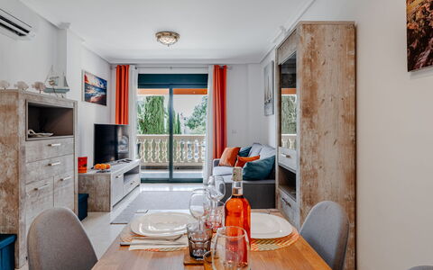 Jávea 455: Bois, Meubles, Design Intérieur, Sol, Pièce, Sol, Appartement, Plafond, Chaise, Salon