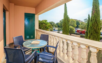 Logement:&nbsp;Jardines del Rio 455.1