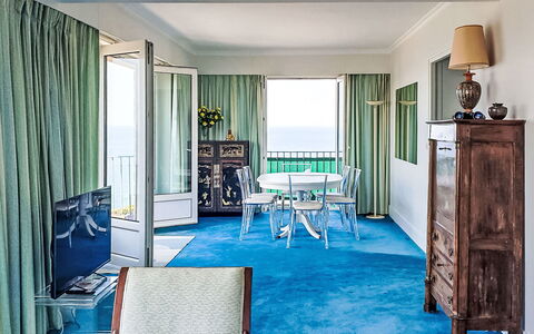 Le Grand Lambert: Bleu, Mer, Meubles, Océan, Rideau, Chaise, Ombre, Côte, Hôtel, Caraïbes