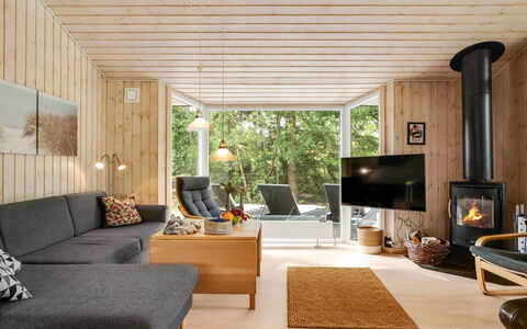 Uma - from the Sea: Meubles, Design Intérieur, Sol, Canapé, Bois, Sol, Salon, Plafond, Pièce, Éclairage