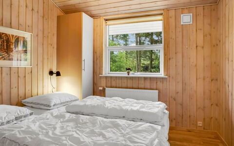 Uma - from the Sea: Bois, Design Intérieur, Sol, Chambre, Plafond, Sol, Pièce, Lit, Meubles, Domicile