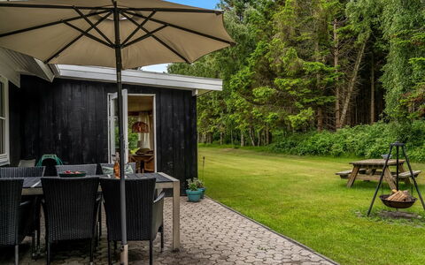 Linnea - from the Sea: Bois, Arbuste, Domicile, Chalet, Toit, Maison, Jardin, Lot Terre, Siding, Mobilier De Jardin
