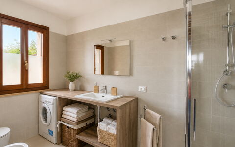 Villa Billona: Sol, Mur, Luminaire Plomberie, Sol, Design Intérieur, Évier, Salle De Bains, Lavabo, Bois, Armoire De Toilette