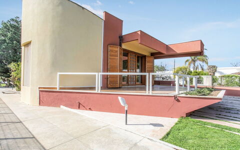 Villa Billona: Tache De Bois, Ombre, Biens, Conception, Hacienda, Villa, Escaliers, Structure En Plein Air, Balcon
