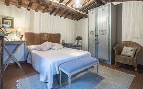 La Casa del Grillo Parlante: Meubles, Lit, Chambre, Drap De Lit, Literie, Linge, Sol, Domicile, Cadre De Lit, Design Intérieur