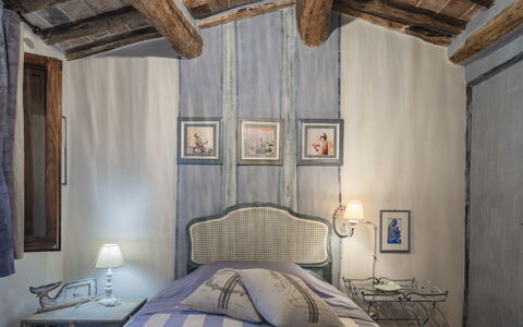 La Casa del Grillo Parlante: Meubles, Chambre, Design Intérieur, Bois, Linge, Lit, Textile, Drap De Lit, Literie, Domicile