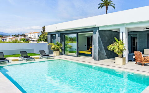Villa Tzuki: Appartement, Condominium, Usage Mixte, Hôtel, Recours, Ville Resort, Hôtel Boutique