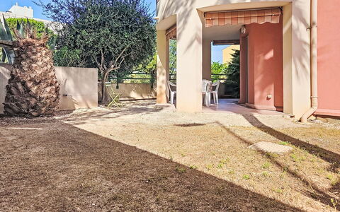Nautica: Arbuste, Jardin, Ombre, Allée, Biens, Aménagement Paysager, Cour, Hacienda, Arrière-Cour, Passerelle
