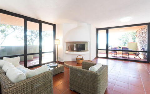 Villa Boi: Meubles, Design Intérieur, Sol, Sol, Bois, Plafond, Salon, Pièce, Canapé, Table