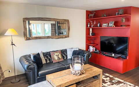 Val Signina Apt. 6-7: Meubles, Design Intérieur, Canapé, Sol, Sol, Mur, Salon, Pièce, Bois, Domicile
