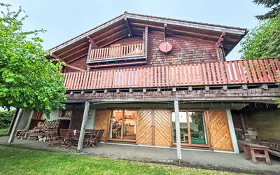 Nideggen 200: Bâtiment, Bois, Maison, Domicile, Architecture, Toit, Chalet, Porte, Siding, Pente