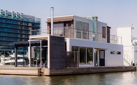 Villa Helmi: L'Eau, Architecture, Canal, Bateau, Quai, Architecture Navale