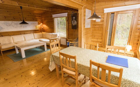 Villa Jumalvik: Bois, Plafond, Chalet, Tache De Bois, Dur, Cabane En Rondins, Parquet, Planche, Lumber, Grenier