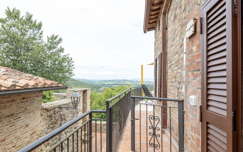 La Terrazza nel Borgo: Mur, Brique, Brickwork, Le Fer, Balustrade, Mur De Pierre, Balcon, Clôture, Balustre
