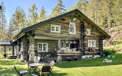 Villa Underberg: Chalet, Domicile, Cabane En Rondins, Ferme, Batiments Jardin, Siding, Cour, Conception, Arrière-Cour