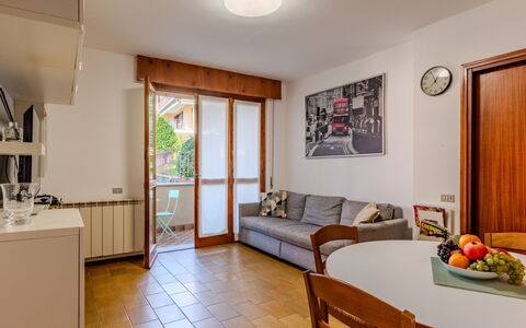 Casa Elena: Design Intérieur, Appartement, Sol, Sol, Pièce, Plafond, Tache De Bois, Dur, Chaise, Salon