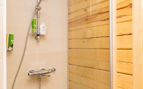 Tuulentupa: Bois, Sol, Sol, Luminaire Plomberie, Tache De Bois, Salle De Bains, Dur, Planche, Plomberie, Parquet