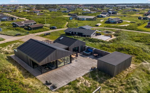 Uolevi - 130M from the Sea: Chalet, Batiments Jardin, Cabane, Cabanon, Siding, Ferme, Grange, Eco Hôtel
