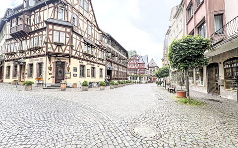 Ferienwohnung Heritage View Bacharach: Bâtiment, Surface De La Route, Fenêtre, Zone Urbaine, Ville, Ville, Rue, Façade, Route, Quartier