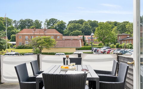Benthe - 100M from the Sea: Maison, Toit, Domicile, Chalet, Cabanon, Batiments Jardin, Siding, Cour, Cabane En Rondins, Cabane