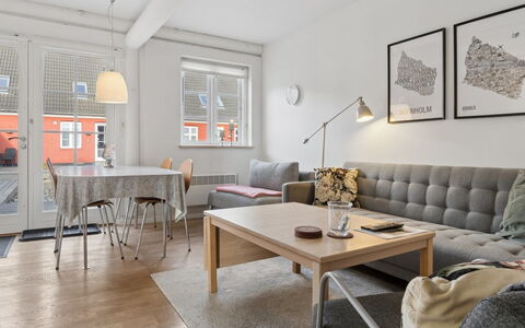 Anabella - 6Km from the Sea: Meubles, Design Intérieur, Canapé, Sol, Mur, Sol, Bois, Salon, Table, Pièce
