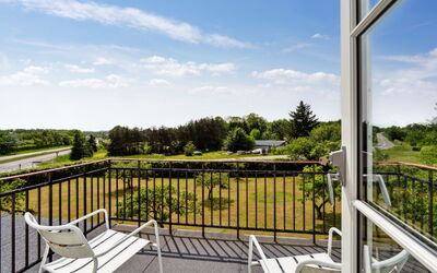Hughlek - 450M from the Sea