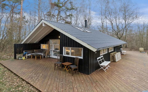Eggerich - 700M from the Sea: Végétation, Arbuste, Printemps, Chalet, Jardin, Ombre, Arrière-Cour, Cour, Chaise