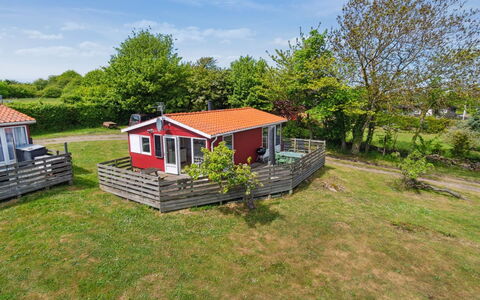 Auti - 300M from the Sea: Domicile, Chalet, Porche, Siding, Ferme, Structure En Plein Air