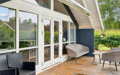 Loreia - 350M from the Sea: Bleu, Chalet, Maison, Domicile, Ferme, Biens, Siding