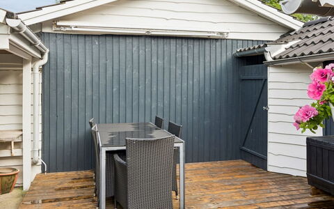 Loreia - 350M from the Sea: Bleu, Chalet, Maison, Domicile, Ferme, Biens, Siding