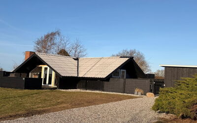 Kajsa - 150M from the Sea