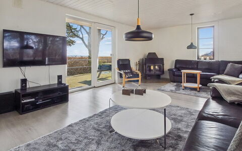 Aave - 5Km from the Sea: Bois, Domicile, Meubles, Plafond, Chalet, Salon, Dur, Chaise, Parquet
