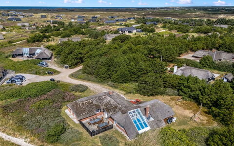 Eweline - 700M from the Sea: Paysage, Écorégion, Lot Terre, Photographie Aérienne, Vue Du Ciel, Pente, Chaparral, Biens, Champ, Village