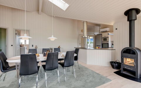 Mine - from the Sea: Design Intérieur, Plafond, Bois, Sol, Sol, Luminaire, Meubles, Éclairage, Salon, Pièce