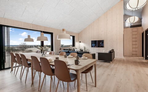 Gustaf - 800M from the Sea: Bois, Plafond, Dur, Parquet, Planche, Salon, Matériau Naturel, Conception, Tache De Bois
