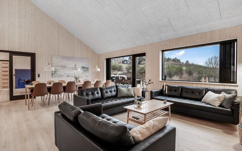 Gustaf - 800M from the Sea: Bois, Domicile, Chalet, Salon, Dur, Gelé, L'Hiver, Canapé, Conception