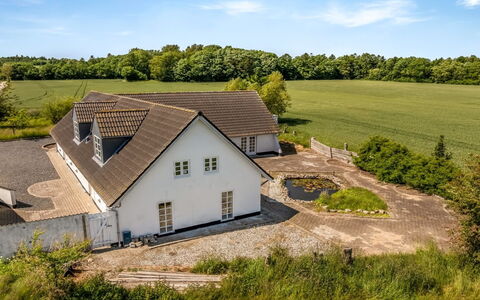 Franki - 9Km from the Sea: Blanc, Police De Caractère, Nombre