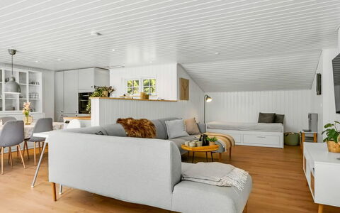 Bengta - from the Sea: Design Intérieur, Sol, Canapé, Meubles, Sol, Bois, Plafond, Salon, Parquet, Pièce