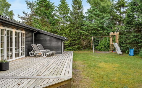 Bengta - from the Sea: Bois, Chalet, Siding, Plate-Forme, Batiments Jardin, Planche, Jardin, Porche, Dur, Cour