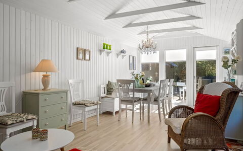Nanne - from the Sea: Maison, Toit, Domicile, Chalet, Cabanon, Batiments Jardin, Siding, Cour, Cabane En Rondins, Cabane