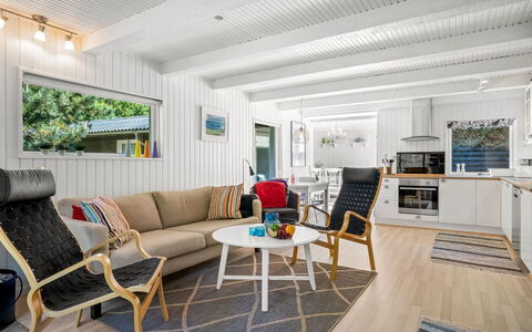 Nanne - from the Sea: Maison, Toit, Domicile, Chalet, Cabanon, Batiments Jardin, Siding, Cour, Cabane En Rondins, Cabane