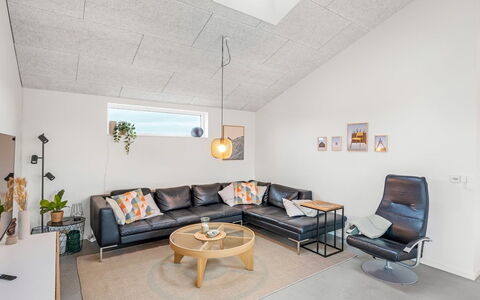 Annica - 1Km from the Sea: Maison, Toit, Domicile, Chalet, Cabanon, Batiments Jardin, Siding, Cour, Cabane En Rondins, Cabane