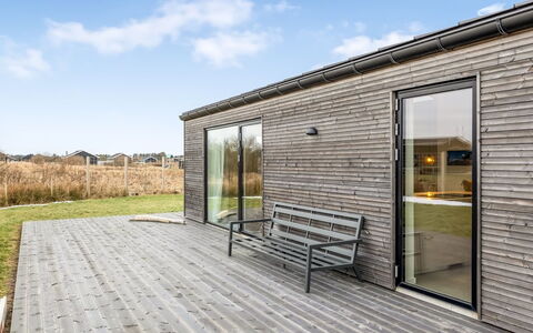 Annica - 1Km from the Sea: Maison, Toit, Domicile, Chalet, Cabanon, Batiments Jardin, Siding, Cour, Cabane En Rondins, Cabane