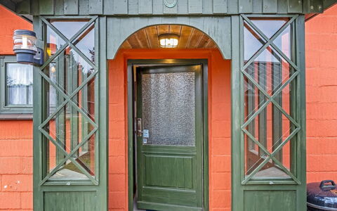 Saxe - 1Km from the Sea: Maison, Toit, Domicile, Chalet, Cabanon, Batiments Jardin, Siding, Cour, Cabane En Rondins, Cabane