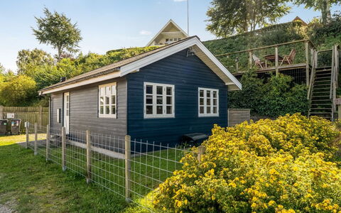 Odlef - 110M to the Fjord: Maison, Chalet, Domicile, Toit, Porte, Batiments Jardin, Siding, Jardin, Cour, Cabanon
